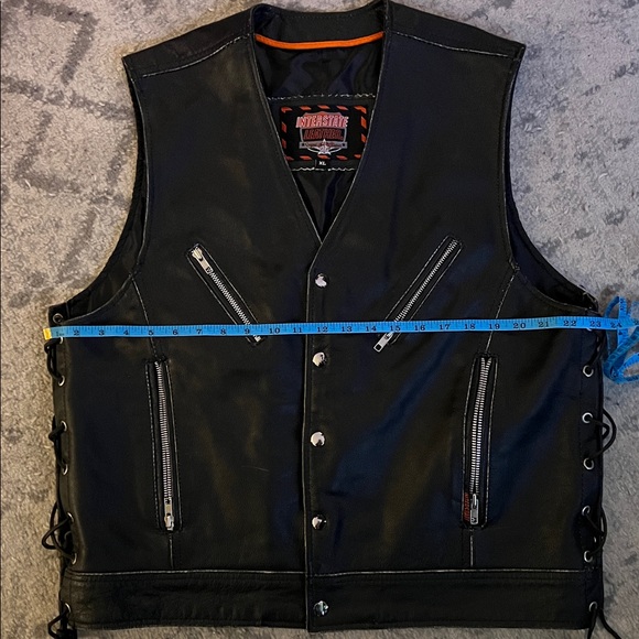 Men's Interstate Leather Biker Vest - Black - Picture 6 of 7